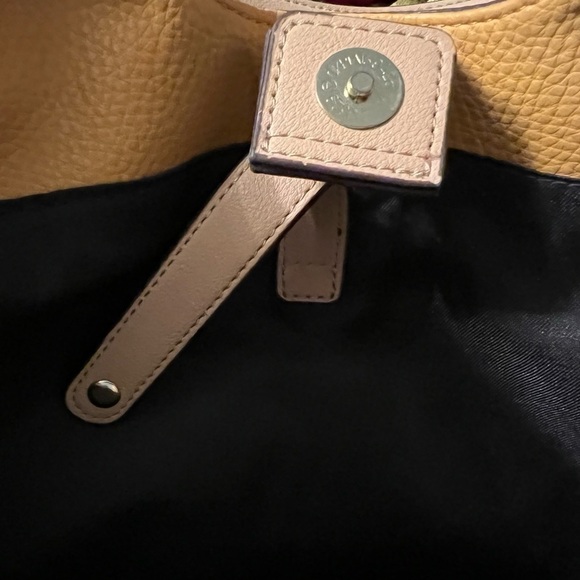 Tutilo New York Mustard Colored Shoulder Tote Bag - Picture 6 of 15